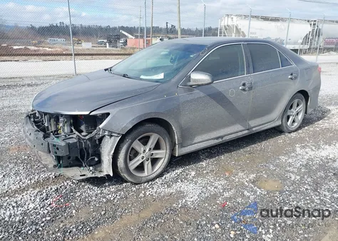 2014 Toyota Camry Se z USA, uszkodzony, nr VIN 4T1BF1FK7EU772416